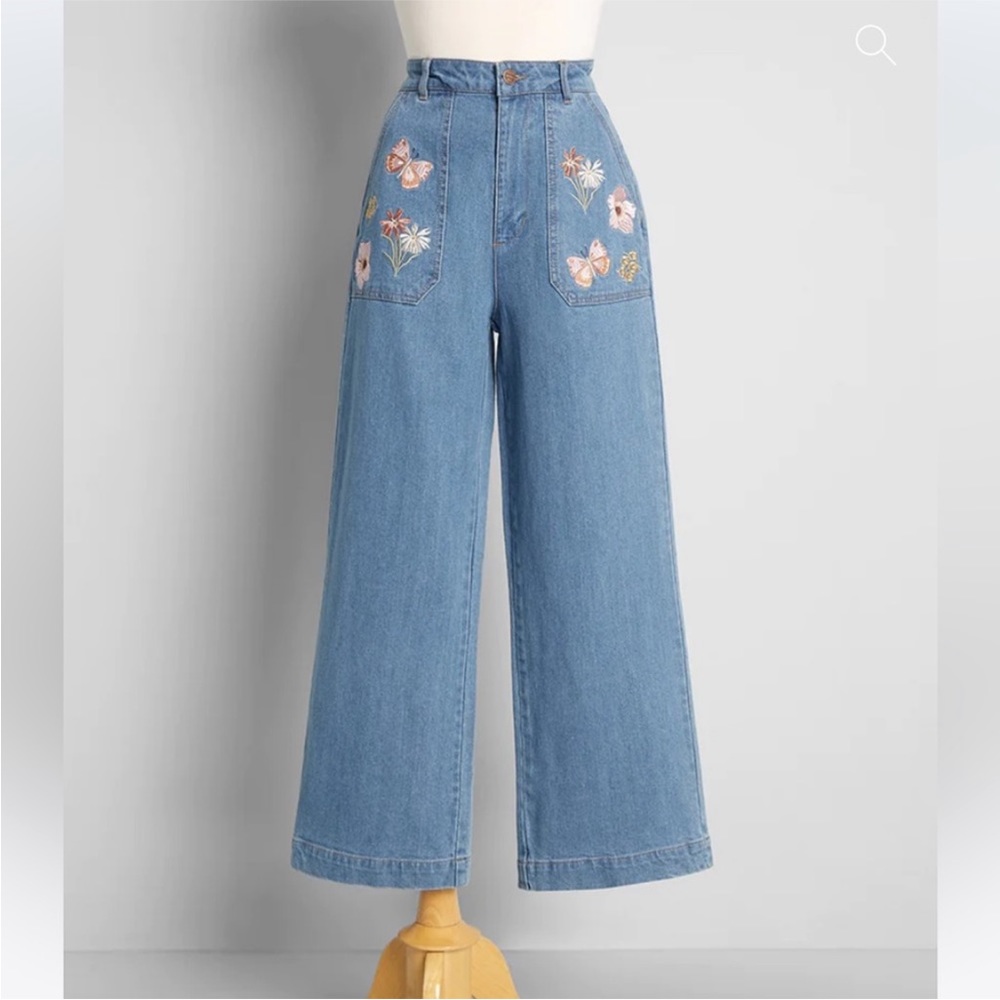 ISO Princess Highway Fluttering By Flowers Embroidered Wide-Leg Jean